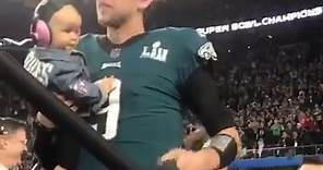 Nick Foles celebrates title with his daughter