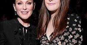 She Looks the same as her Mother❤️❤️ Julianne Moore and daughter Liv Freundlich 🌹 #family #love