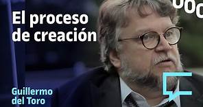 El proceso de creación de la mano del cineasta, Guillermo del Toro para la UOC.