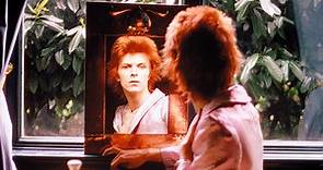 See Iconic David Bowie Photos From Ziggy Stardust Era