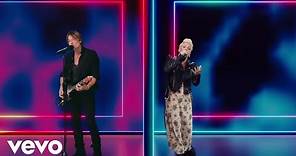 Keith Urban, P!nk - One Too Many (Two Room Duet)