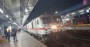 12073 - Howrah Bhubaneshwar Janshatabdi Express Arrival @Cuttack Station