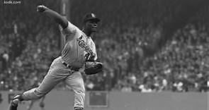 Cardinals legend Bob Gibson dies. Here's a look at his amazing career