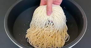 把麵條放進電飯鍋中，教你懶人燜面做法，5分鐘就搞定，出鍋實在太香了，chinese food，EASY Lazy braised noodles, so delicious RECIPE #food