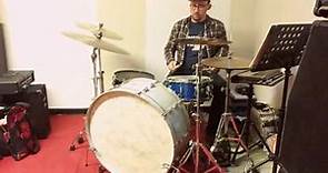 Søren Pedersen, groovin on my Ludwig 28 inch Bass Drum and DRS snare drum