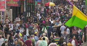Time lapse of Bourbon Street crowds on Mardi Gras Day in New Orleans