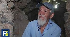 Lleva 25 años cavando la cueva en la que vive: así es la casa de este mexicano