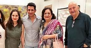 Legendary Actor Prem Chopra With His Wife, Son-in-Law, and Daughters | Grandchildren, Biography