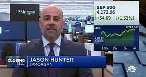 JPMorgan's Jason Hunter breaks down the technicals of the major indices