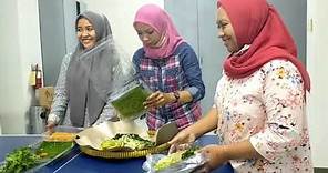 Buka Puasa Bersama di kantor.. Kebersamaan dalam kesederhanaan..