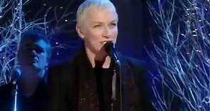 Annie Lennox - The Holly & The Ivy (Music Video)