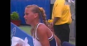 Anna Kournikova vs Jill Craybas (News Clip) - Australian Open 1999 1R