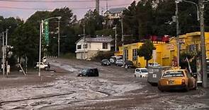 路面滿佈泥水！札幌現土壤液化 道路吞噬車輛｜東森新聞