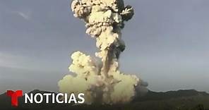 En video: El momento exacto en que hace erupción un volcán en Costa Rica | Noticias Telemundo