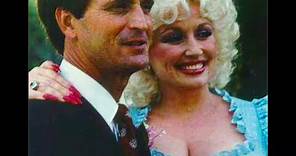 Dolly with husband Carl Dean 😩💜