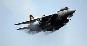 Grumman F-14 Tomcat's first flight (and first crash) video