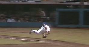 WS1981 Gm3: Ron Cey makes diving catch, turns two