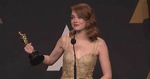 Emma Stone Reacts to Oscar's Blunder - Full Backstage Interview