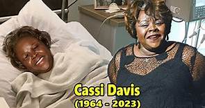 Cassi Davis (†60) smiled and passed away peacefully, cancer taking her life.