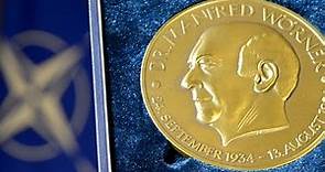 Manfred-Wörner-Medaille für NATO-Generalsekretär Jens Stoltenberg