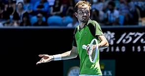 Open de Australia 2024 | Terence Atmane Daniil Medvedev: Resultado, vídeo resumen y highlights (7-5, 2-6, 4-6, 0-1 A) - Tenis vídeo - Eurosport