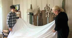 How to Make a Bed with a Linen Sheet, the traditional way