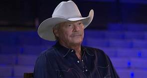 Country star Alan Jackson reveals balance issues are related to health condition