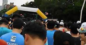 中華民國路跑協會30週年公益路跑 9K起跑