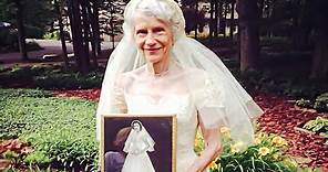 A Grandma’s Wedding Dress Photo With A Special Reflection Touched Many People