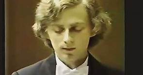 Krystian Zimerman - Chopin Waltz Op 64 No 2 - Live At Tokyo - 1978