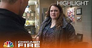 Casey Helps a Woman Who Was Conned - Chicago Fire