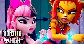 Draculaura & Toralei Are Forced to Become BFFs? | Monster High