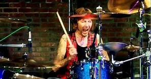 Shannon Larkin - Straight out of line
