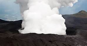 【空撮映像】阿蘇山が噴火