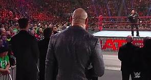 Batista confronta y reta a Triple H a una lucha en Wrestlemania 35 - WWE Raw 11/03/2019 (En Español)