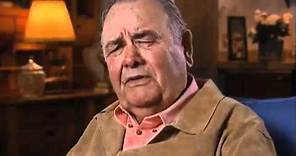 Jonathan Winters discusses Phil Silvers in It's a Mad Mad Mad Mad World - EMMYTVLEGENDS.ORG