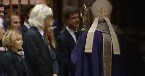 S.A.R. la Infanta Doña Elena asiste al funeral por la Duquesa de Alba de Tormes