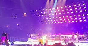 Jack black performing peaches at the Jonas Brothers concert 😂 #jonasbrothers #jonasbrothersconcert #jackblack #peaches