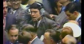 THROWBACK: Dan Rather Gets PUNCHED In the Stomach, at 1968 Democratic National Convention!