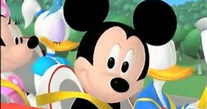 Mickey, Minnie, Donald ve Daisy Yetenek Gösterisi için Yolda!