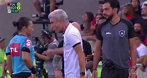 Luís Castro fica putasso com substituição e é expulso - Flamengo 2x3 Botafogo (30/04/2023)