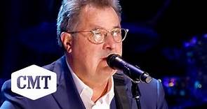 Vince Gill Performs "I Gave You Everything I Had" | CMT Giants: Vince Gill