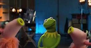 Los Muppets | Cantando Maná Maná | Disney Oficial