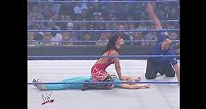 Michelle McCool Saves Torrie Wilson From Victoria - WWE Smackdown 2007 (HD)