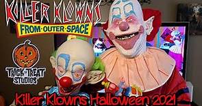 Our Killer Klowns From Outer Space 2021 Halloween (Spirit Halloween)