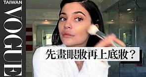 凱莉·珍娜都在畫完眼影後才上底妝？Kylie Jenner's Guide to Lips, Brows, Confidence（中字版）｜大明星化妝間｜Vogue Taiwan