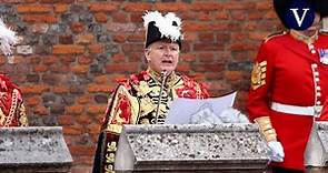 El rey Carlos III es proclamado desde el balcón del palacio de St James