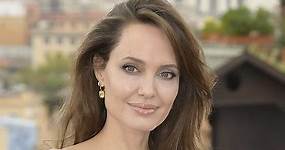 Angelina Jolie - La biographie de Angelina Jolie avec Gala.fr