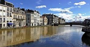 Guía / Ruta por BAYONA - BAYONNE. Turismo y viajes Aquitania, Francia / France city tour visit ville