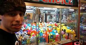 Let's Play Claw Machines with CLAWTUBER!